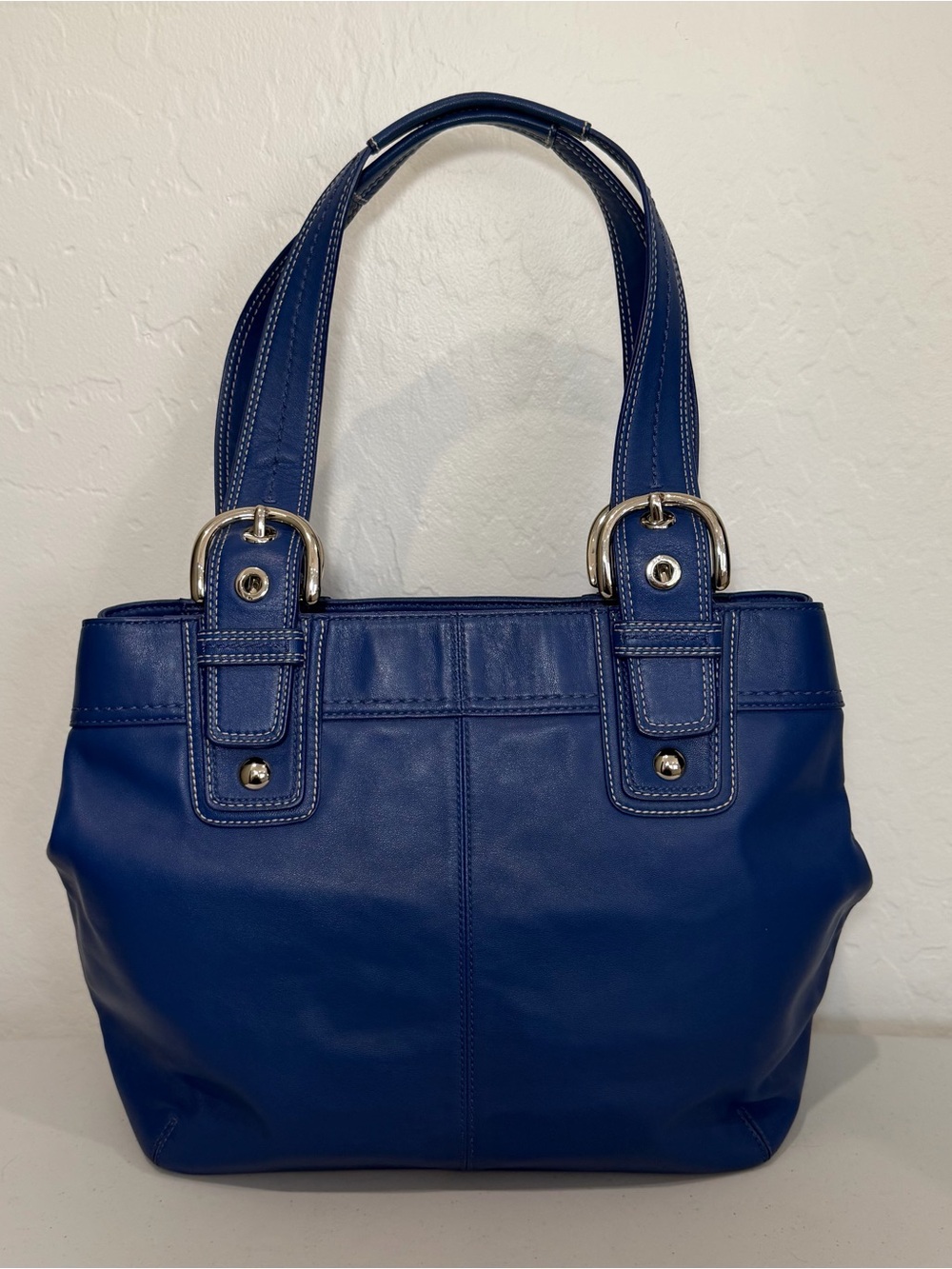 Coach Buckle Soho Pleated Shoulder Bag - Picture 4 of 13